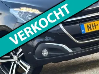 Peugeot 208 1.2 PureTech B.L. Executive - Noir Perla Nera - Nav/Bl.tooth/Cruise