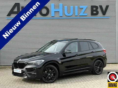 BMW X1 xDrive25e Executive Sport Line Panoramadak Navi Plus Head-Up Display Achteruitrijcamera LED S