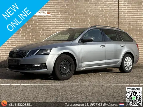 Skoda Octavia Combi 1.6 TDI Greentech Style | Airco | Cruise | Navi | PDC | Stoelverwarming |