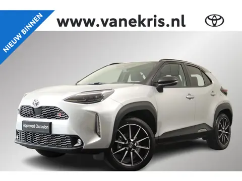 Toyota Yaris Cross 1.5 Hybrid 130 GR SPORT, BSM, JBL, HUD, Stoel en stuurverwarming
