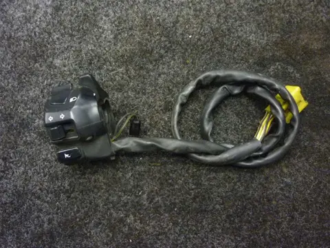 STUURSCHAKELAAR LINKS Suzuki GSX R 750 1996 - 2000