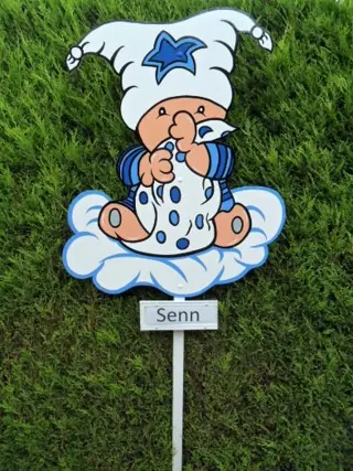 Te huur: Naar keuze geboortebord of geboorte ooievaar.