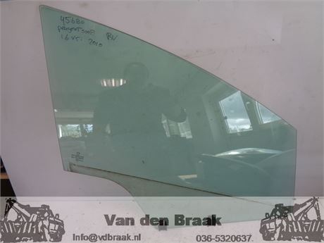 Peugeot 5008 2009-2013 Portierruit rechts voorzijde