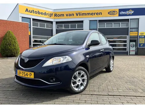 Lancia Ypsilon 1.2 Opening Edition | LM velgen | Trekhaak |