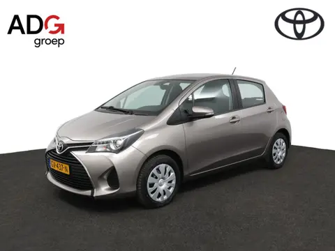 Toyota Yaris 1.3 VVT-i Aspiration | Airco | Achteruitrijcamera | Navigatie | Bluetooth |
