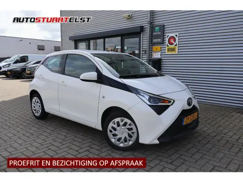 Toyota Aygo 1.0 VVT-i x-play 1e Eigenaar | Dealer Onderh | BTW | NAP | Camera | Navi | Carplay | Ful