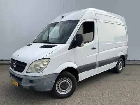Mercedes-Benz Sprinter 311 2.2 CDI 325 L1H2 Airco 3 Zits Trekhaak 2000 kg Euro 4