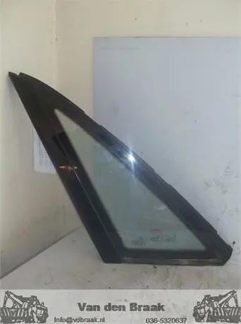 Audi A8 Sedan 1994-2002 Driehoekraam links achter