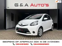Toyota Aygo 1.0 Airco / Bluetooth / Navi / LED / New APK / 5 Deurs