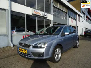 Ford Focus 1.6-16V Futura