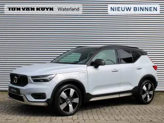 Volvo XC40 1.5 T5 Recharge R-Design Automaat / 19" velgen / Trekhaak / Privacy Glass / Verwarmd voor