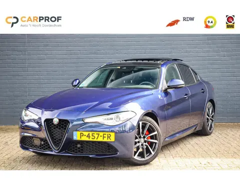 Alfa Romeo Giulia 2.0T Corporate Edition 310 PK / PANO / TREKH. / STUUR + STOELVERW.