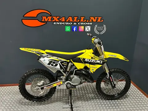 Suzuki Suzuki RM 125 K5 2-takt zeer mooi zuiger 6 uur !