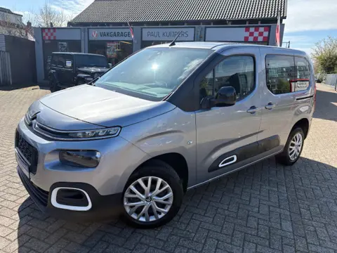 Citroen BERLINGO 1.2 PureTech 110pk Live *navi + parkeersensor + Apple/AndroidCarPlay*