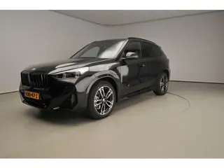 BMW X1 xDrive25e M-Sportpakket / Trekhaak / Sportstoelen / Getint glas / Harman-Kardon / Head-up / A