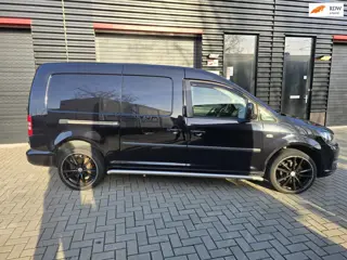 Volkswagen Caddy 1.6 TDI MAXI | AUTOMAAT | NAVI | ELEC. PAKKET | PDC | STUURKNOPPJES | SPORT VELGEN