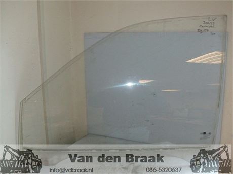 Kia Carnival 1999-2006 Portierraam links voor