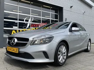 Mercedes-Benz A-klasse 180 BlueEFFICIENCY URBAN - Navigatie I Airco I PDC I LED I Sport interieur I 