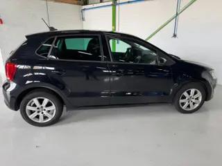 VOLKSWAGEN POLO 1.2 TSI HIGHLINE /Automaat / Bluetooth/ cruise control/  Historie aanwezig. 