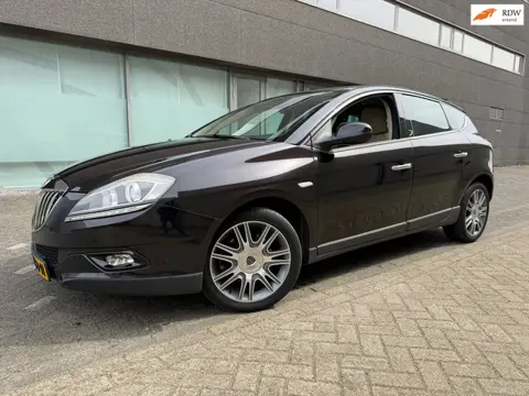 Lancia Delta 1.8-16V Di Executive AUTOMAAT CLIMAT BJ 12-2010 APK 8-2026