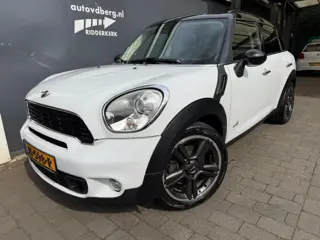 MINI COUNTRYMAN 1.6 CPR S ALL4 CHILI Panodak Leder 