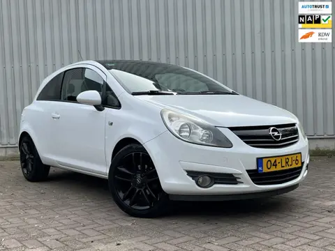 Opel Corsa 1.4-16V Color Edition Airco
