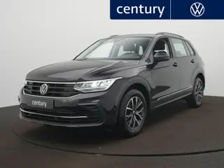 Volkswagen Tiguan Life Automaat - Camera - LED - Navigatie - Stoelverwarming - Park Assist -ACC