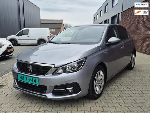 Peugeot 308 1.2 PureTech Blue Lease Executive
