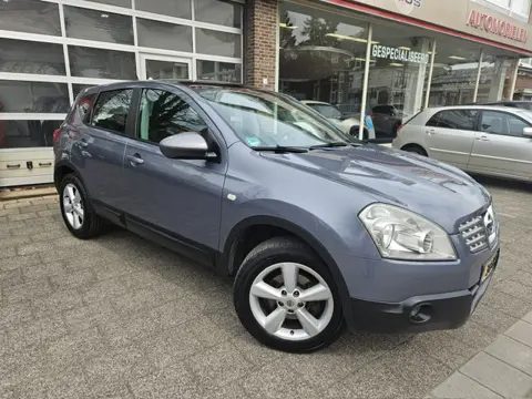 Nissan QASHQAI 2.0 Acenta Pano/Trekhaak APK tot 3-4-2027