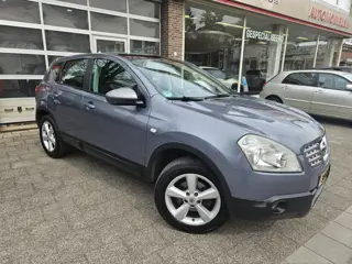 Nissan QASHQAI 2.0 Acenta Pano/Trekhaak APK tot 3-4-2027