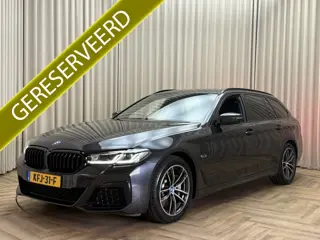 BMW 5 Serie Touring 530e LCI / Hybride / M Sport / FACELIFT / Head Up / LED / Elec. Trekhaak / Leder