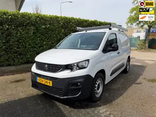 Peugeot E-Partner 136 L2 50 kWh Imperiaal / Trekhaak