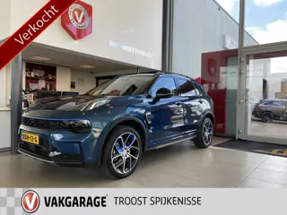 Lynk & Co 01 1.5 6.6kw laadvermogen!!,Automaat,Panoramadak/360° Camera/Keyless/Sfeerverlichting/Lane