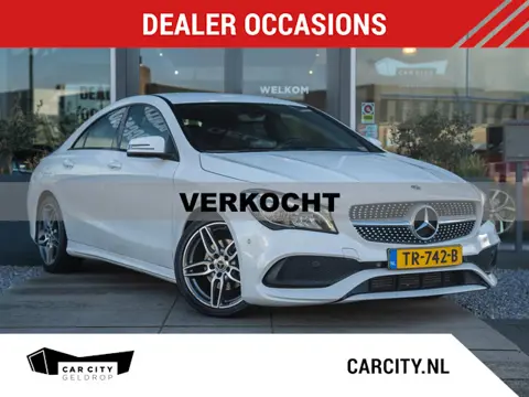 Mercedes-Benz CLA-klasse 180 Business Solution AMG / Carplay / Keyless / Stoelverwarming / Camera / 