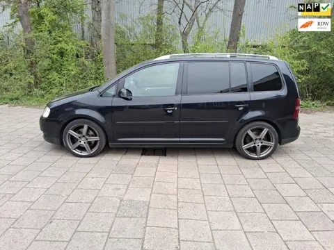 Volkswagen Touran 2.0 TDI Highline Automaat FULL