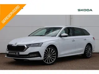Skoda Octavia Combi 1.4 eHybrid Style 204pk DSG6 | Elektrische stoelen | Leder/Alcantara | HUD