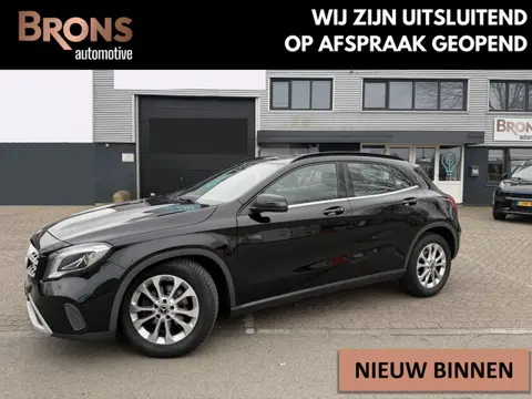 Mercedes-Benz GLA-klasse 200 Trekhaak l Automaat l stoel verwarming l Camera