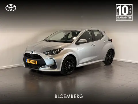 Toyota Yaris 1.5 Hybrid Active | Zwarte LM-velgen | Trekhaak afneembaar| Dealeronderhouden |