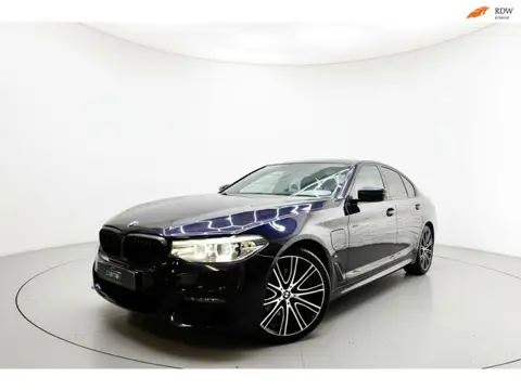 BMW 5-serie 530e iPerformance M SPORT LIVE COCKPIT CAM