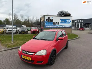 Opel Corsa 1.8-16V Silverline Incl Nieuwe Keuring!