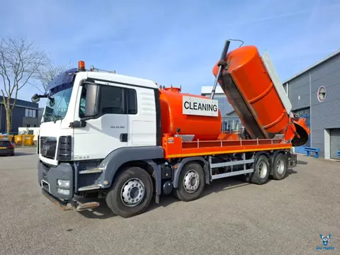 MAN TGS 35.360 / WICOM SEWAGE SUCTION 200 BAR / 8X4 / !! 236672 KM !! / 2XLENKACHSE / FRIDGE / MANUA