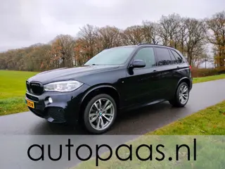 BMW X5 xDrive35i 306pk High Executive|M-pakket|Carbonzwart|Trekh|20inch|Camera|SUPER onderhouden!!