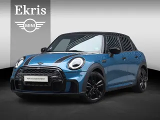 Mini 5-deurs Cooper | John Cooper Works + Camera + JCW Sportstoelen + Apple Carplay + Getint Glas + 