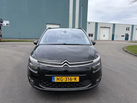 Citroën Grand C4 Picasso 1.2i PureTech Business 7-Persoons 6-Bak 131 PK. Als nieuw rijdende auto en 