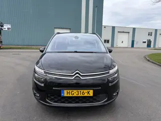 Citroën Grand C4 Picasso 1.2i PureTech Business 7-Persoons 6-Bak 131 PK. Als nieuw rijdende auto en 