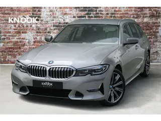BMW 3-serie Touring 318i Executive Luxury Line Automaat / Live Cockpit Professional / Trekhaak / Ele