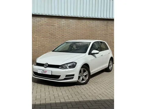 Volkswagen GOLF 1.2 TSI Trendline AIRCO - STOELVERWARMING - BLEUTOOTH