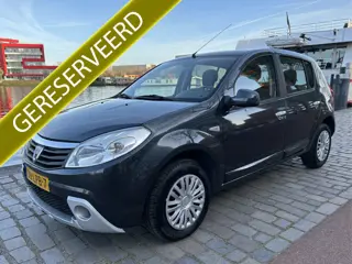 Dacia Sandero 1.2 Lauréate Airco Trekhaak 1e eig.