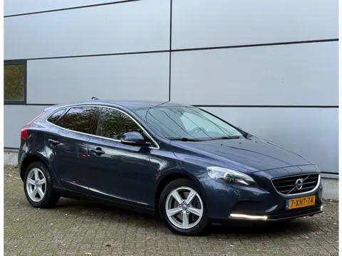 Volvo V40 2.0 D4 Momentum Business 2e Eignr |Xenon |Led |Stoelverwarming |Navi |Park Sensor |Start/S