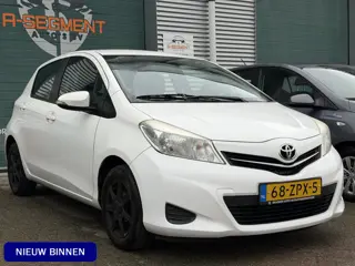 Toyota Yaris 1.0 VVT-i Aspiration / Camera / Nap / 5-drs / lichtmetalen Velgen